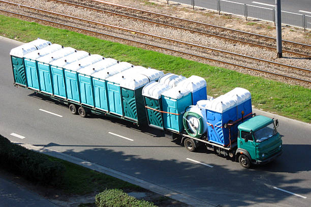 Best Porta potty delivery and setup  in North Utica, IL